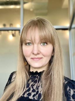 Headshot of Anna Clark
