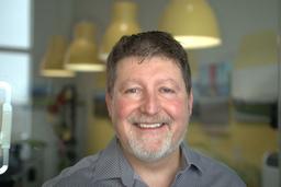 Headshot of Larry Ficek